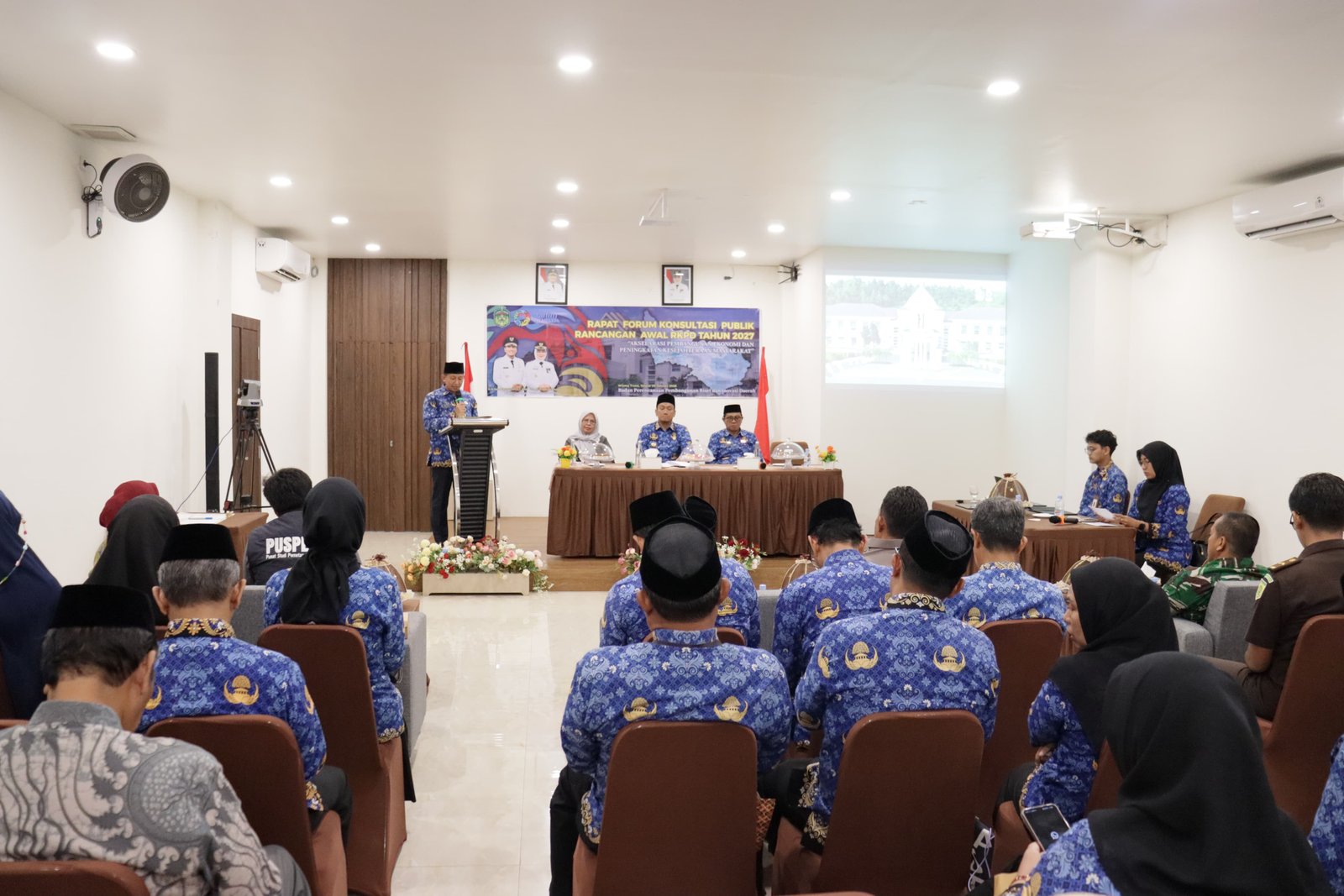 Rapat Forum Konsultasi Publik Rancangan Awal RKPD Tahun 2027 Digelar di Malili